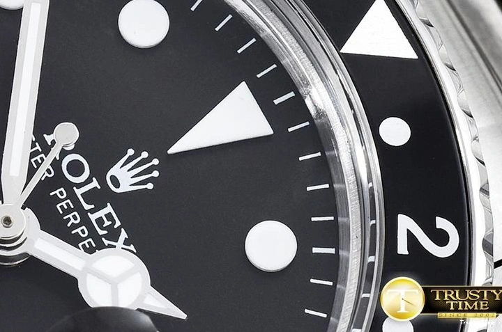 0503 Trendsetting ROLGMT122D – GMT Master 966